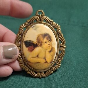 Vintage Angel Cameo Pendant
